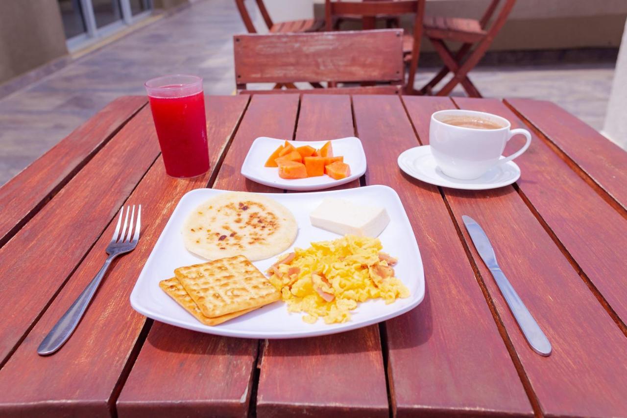 Hotel Ribera Sinu Монтерия Экстерьер фото